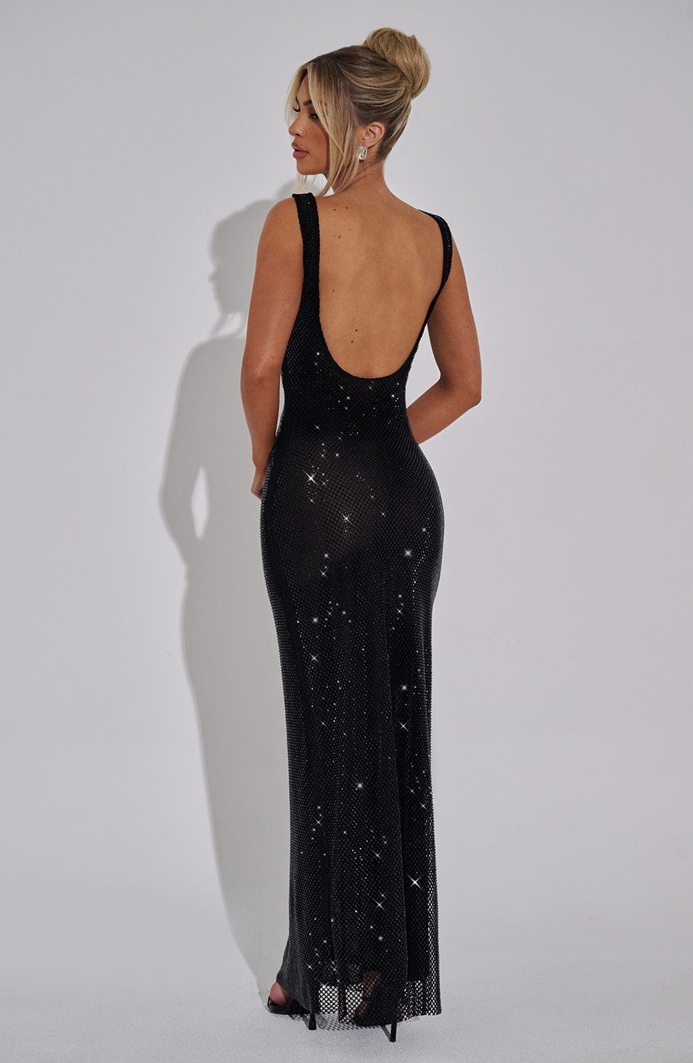 Vivienne – elegancki maxi brokatowy jurk